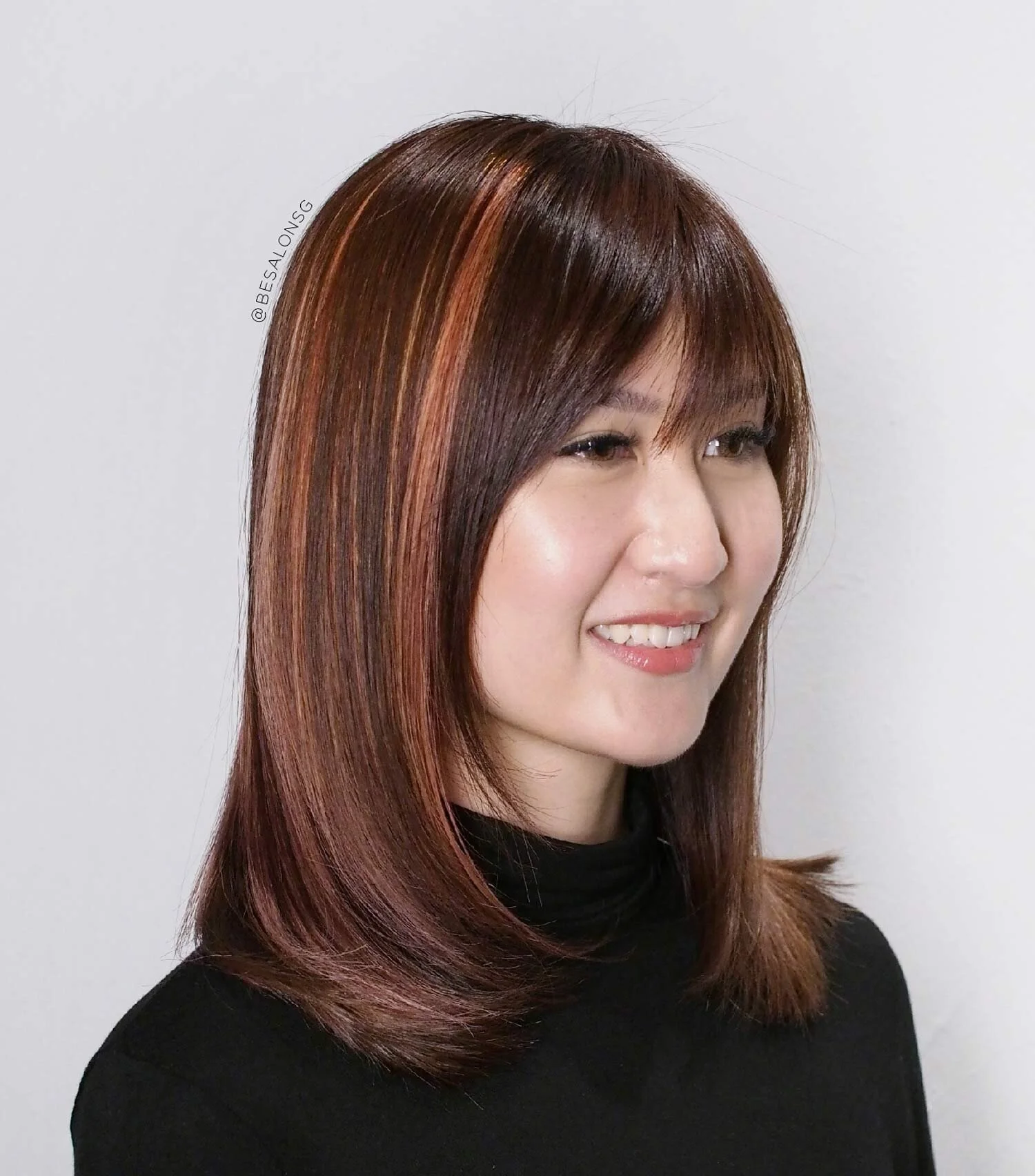 As most of his customers are working professionals, he is highly-experienced in designing colours and incorporating colouring techniques that are office-appropriate.