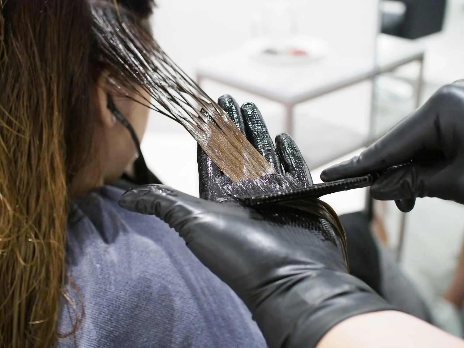 He developed Texture Control that is suitable for our local climate, which is a hybrid straightening and treatment solution formulated for frizzy hair types. 