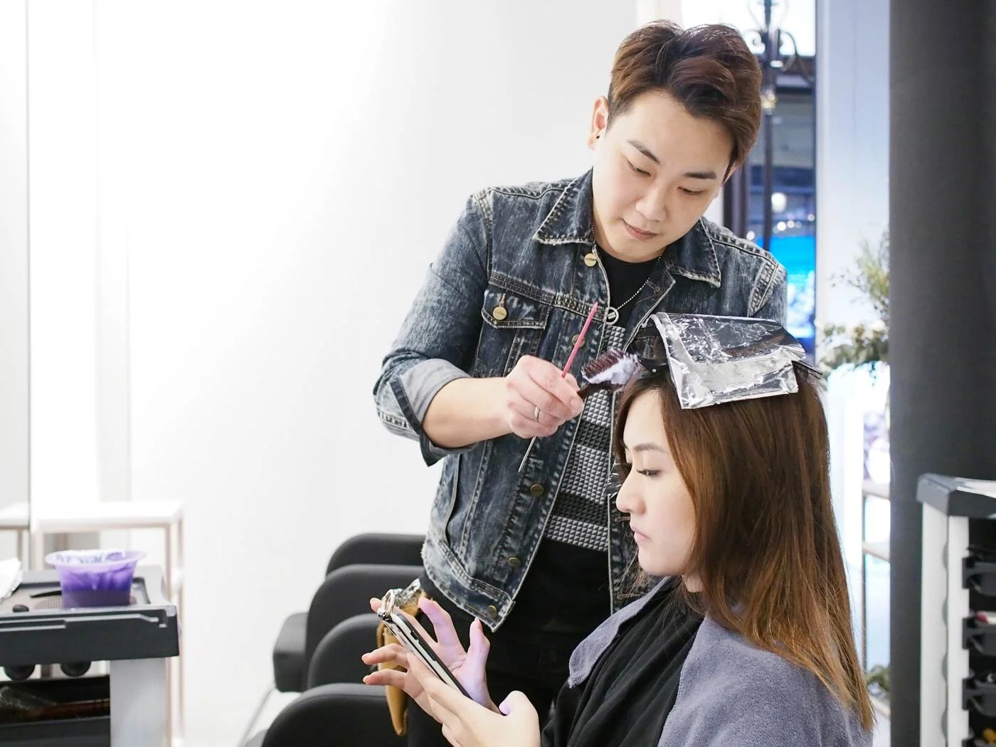 More than 16 years of experience in the hairdressing industry